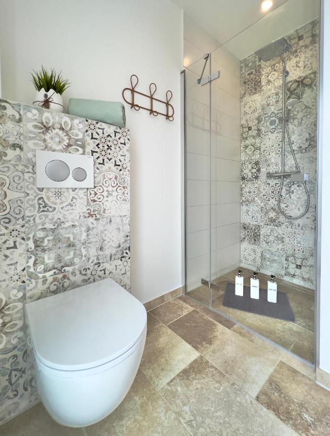 Grosse Wohnung Wellness + Sauna + Netflix ペータースハーゲン エクステリア 写真