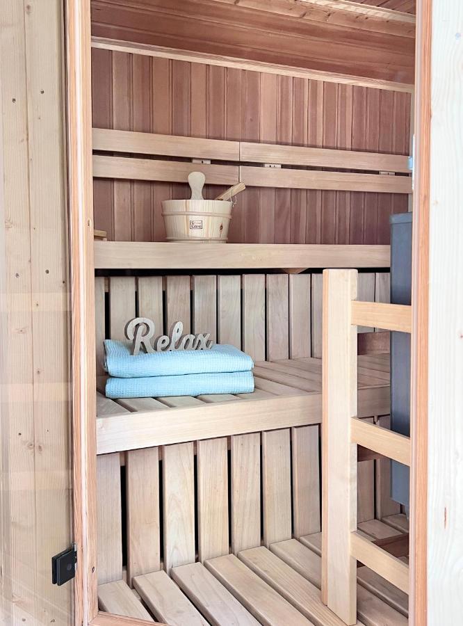 Grosse Wohnung Wellness + Sauna + Netflix ペータースハーゲン エクステリア 写真