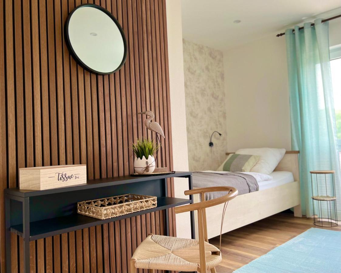 Grosse Wohnung Wellness + Sauna + Netflix ペータースハーゲン エクステリア 写真