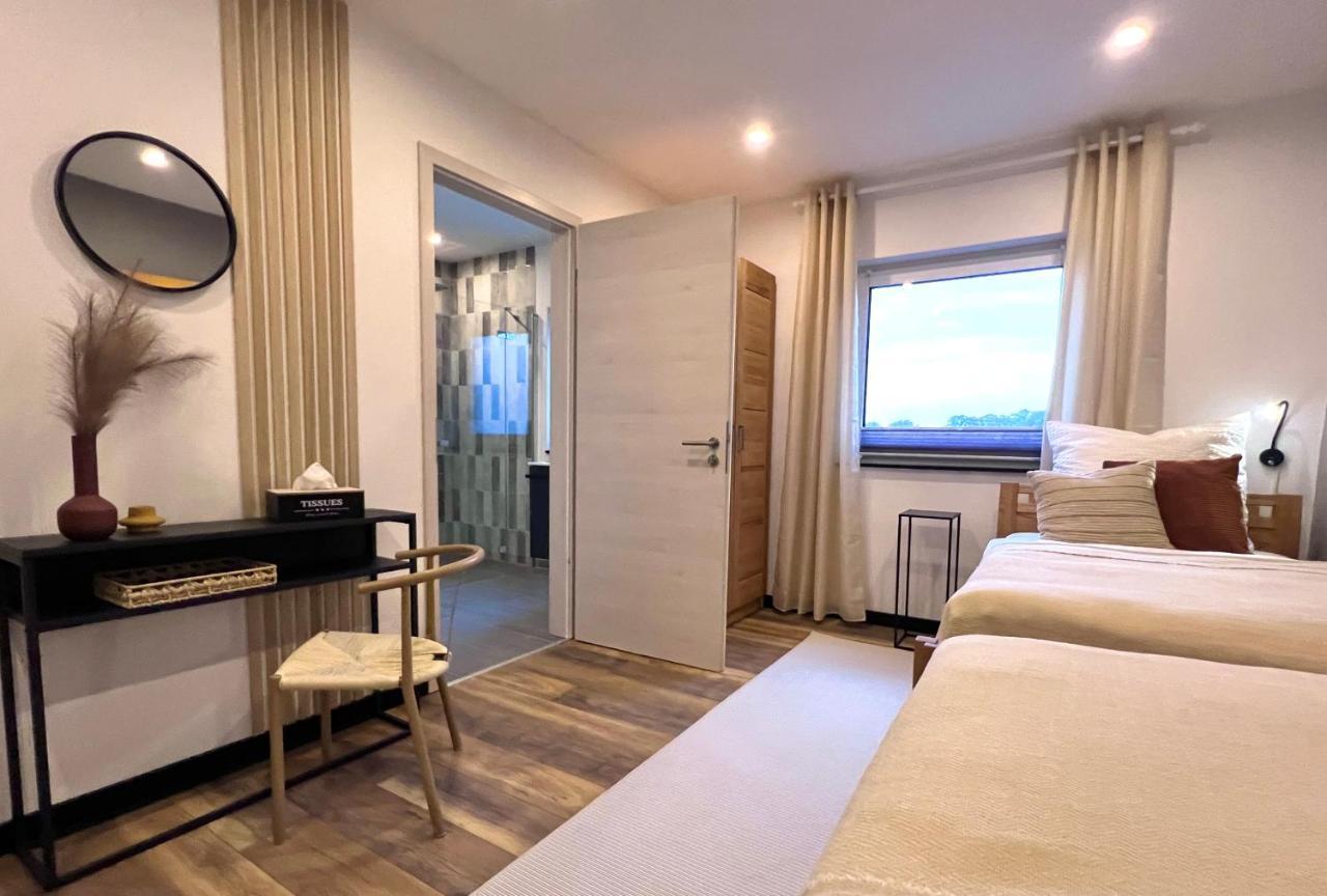 Grosse Wohnung Wellness + Sauna + Netflix ペータースハーゲン エクステリア 写真